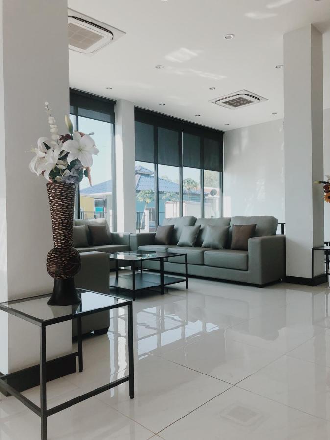 T-Nee Hotel@Udon Udon Thani Exterior photo